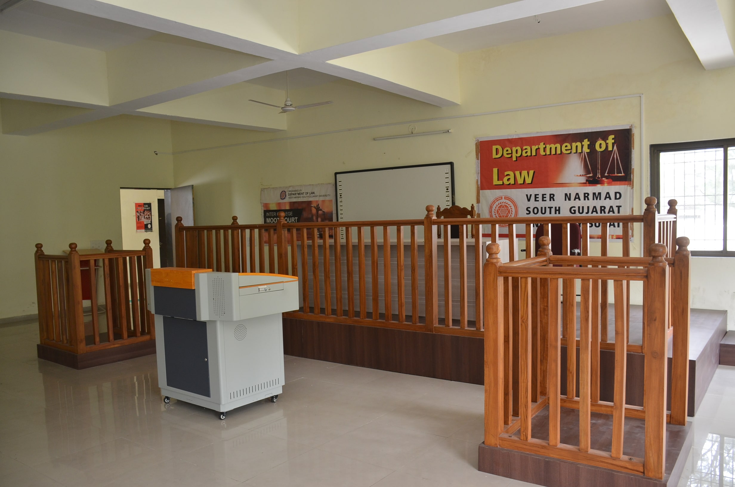 MOOT COURT HALL