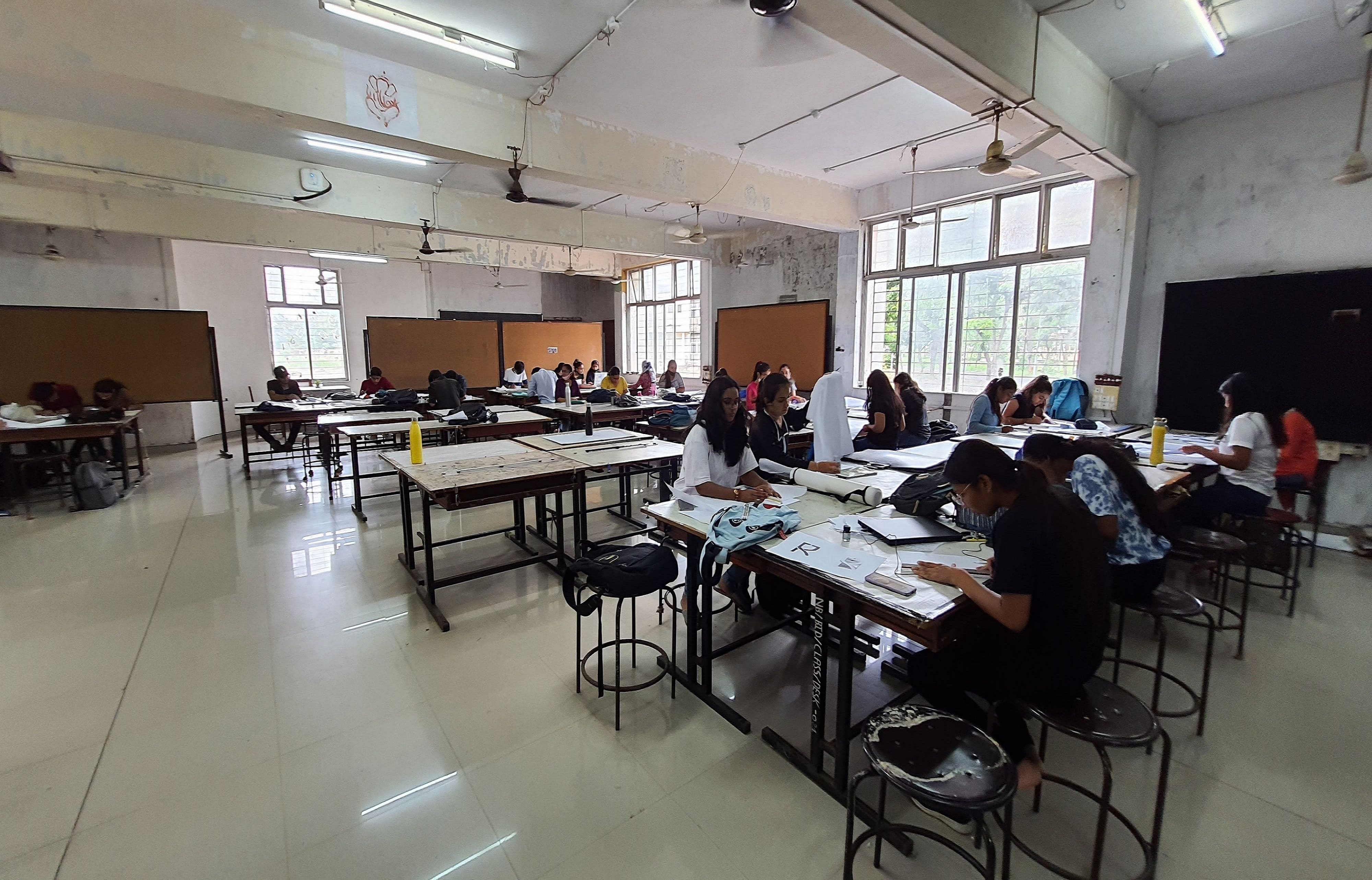 4 Studios/Classrooms